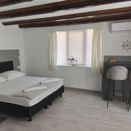 Apartments Ciao Bella City Centre With Free Parking Sibenik Bagian luar foto