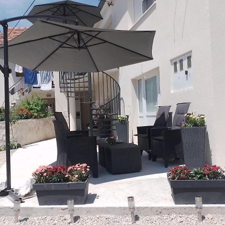 Apartments Ciao Bella City Centre With Free Parking Sibenik Bagian luar foto